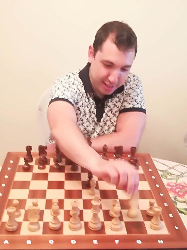 Καθοριστική νίκη του Ικαριώτη Στέφανου Χαιρόπουλου στην πρώτη σκακιέρα του αγώνα με την ισχυρότατη Καλλιθέα!